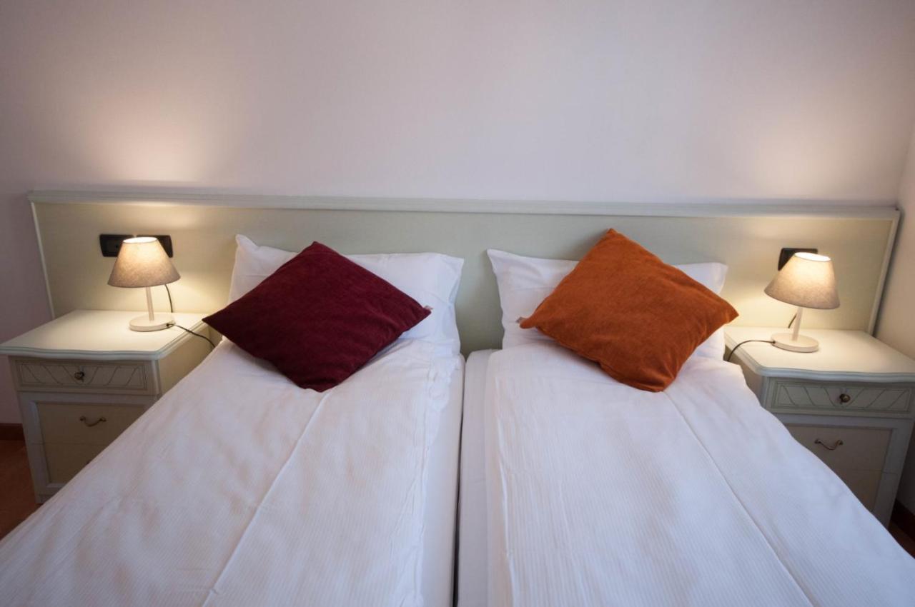 Hotel Antica Croce - Gardaslowemotion Tenno Bagian luar foto